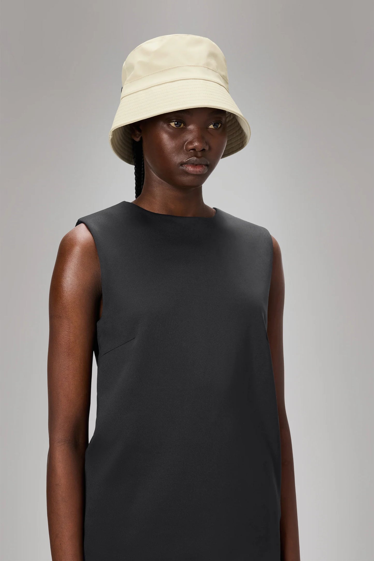 RA20010 - CAPPELLO - RAINS