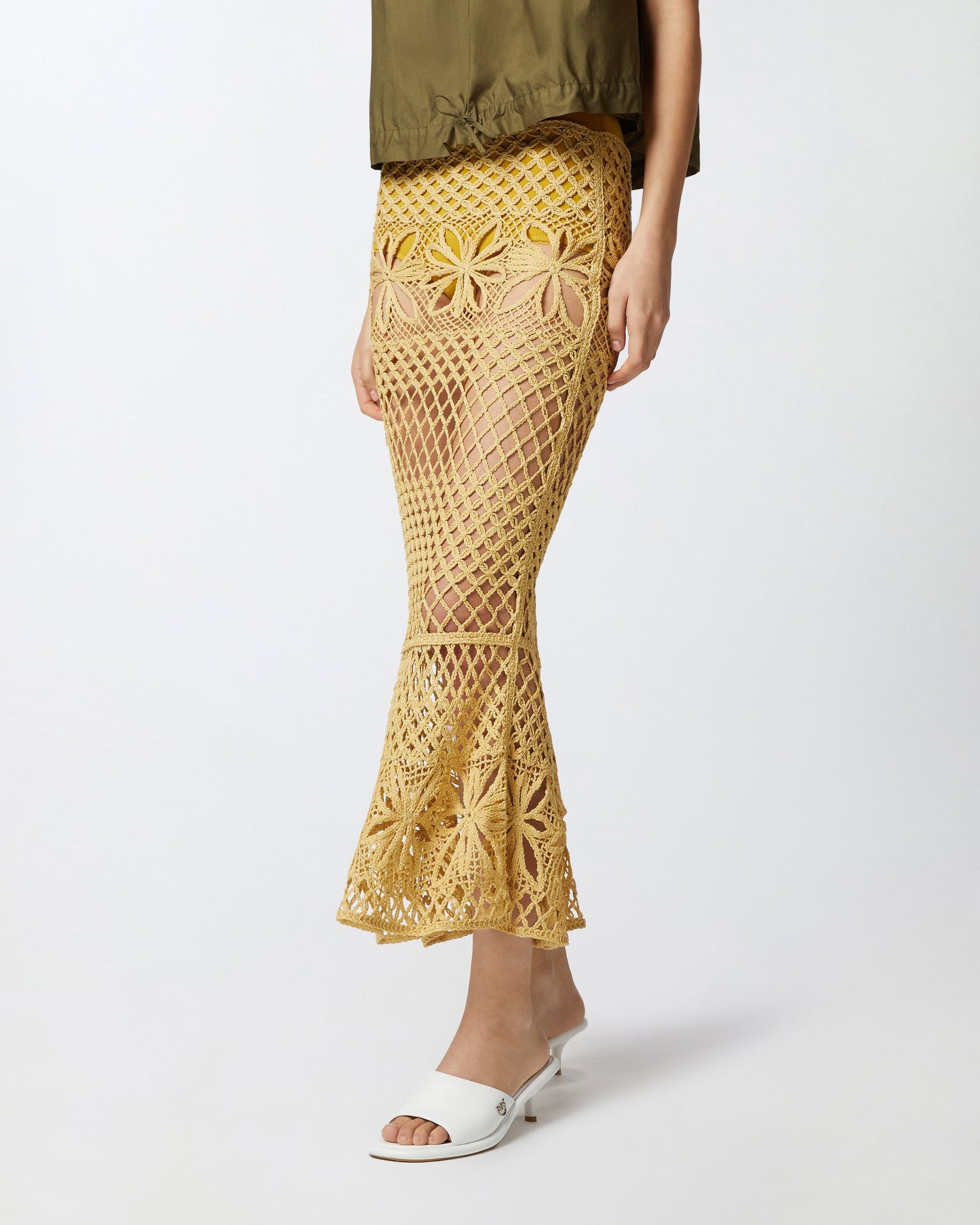 104732 A2FF - gonna - PINKO